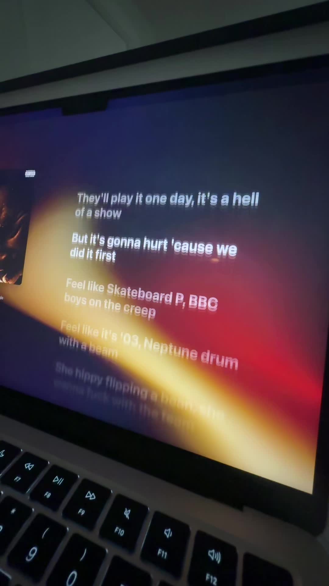 @lyricsprada