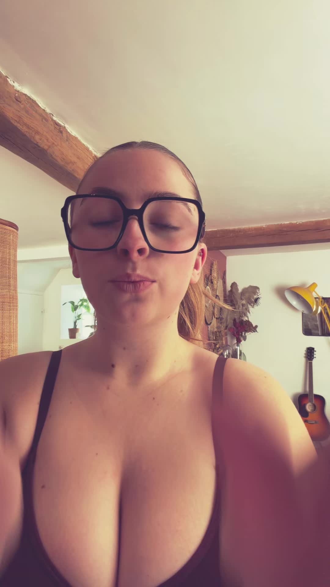 @L&eacute;a 🤭