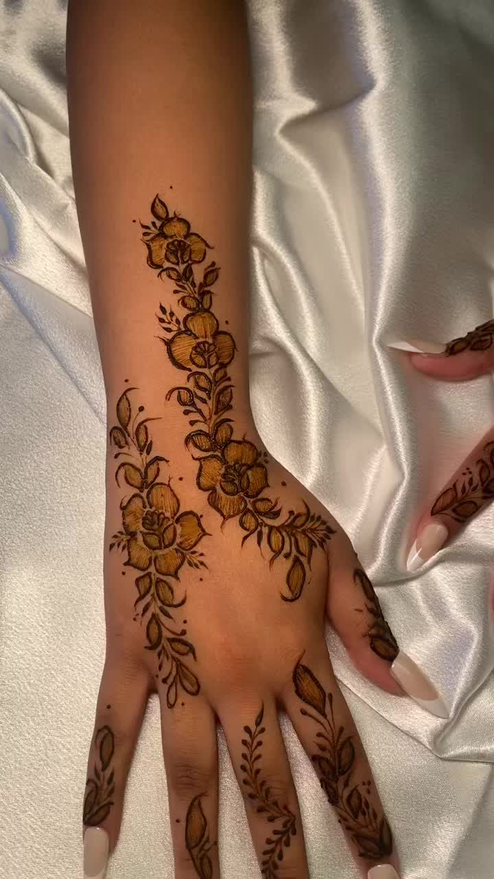 @henna by taniya 💕
