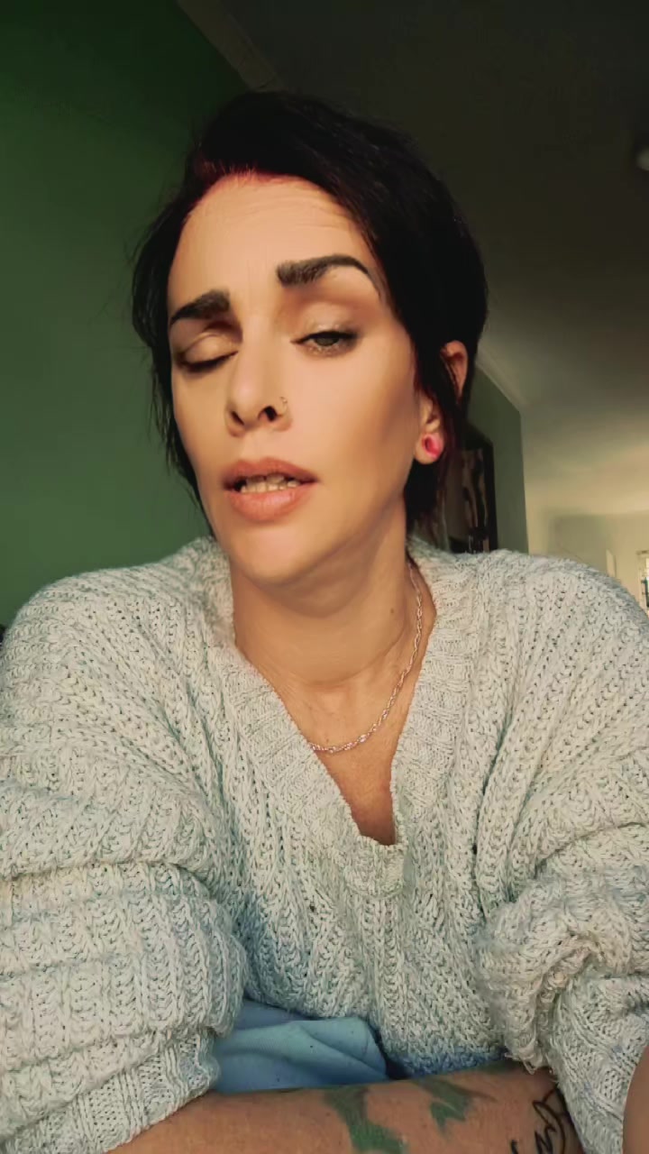 @Kat_ Landry_