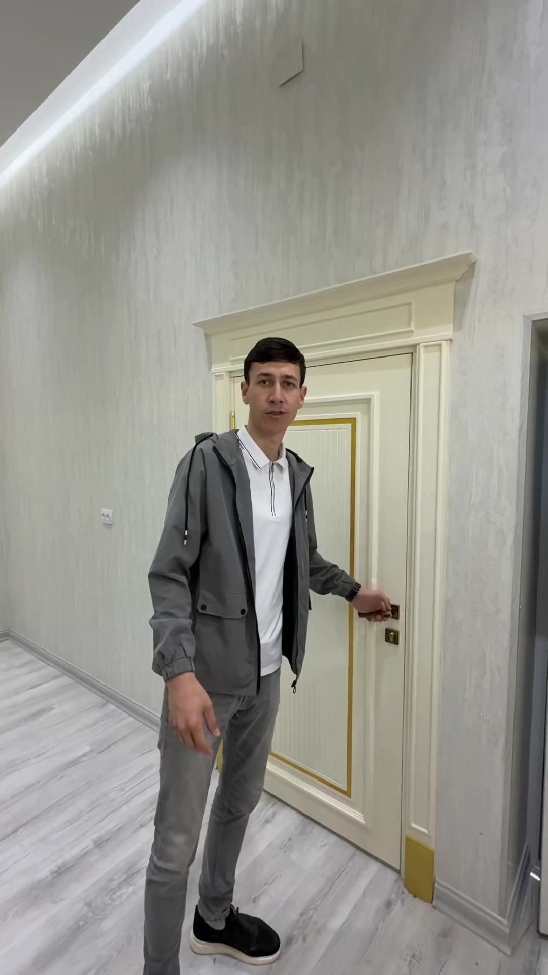 @K&ouml;ne&uuml;rgen&ccedil;  Mebel
