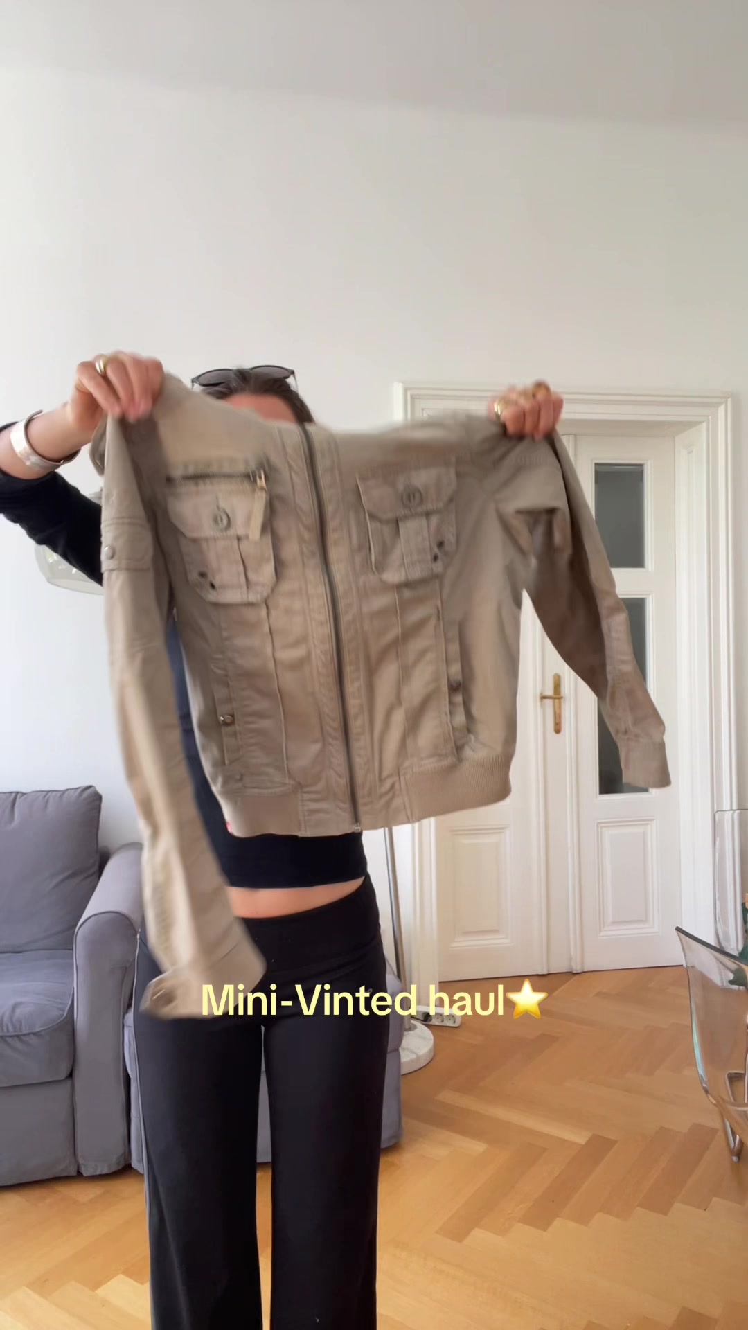 @Isabella