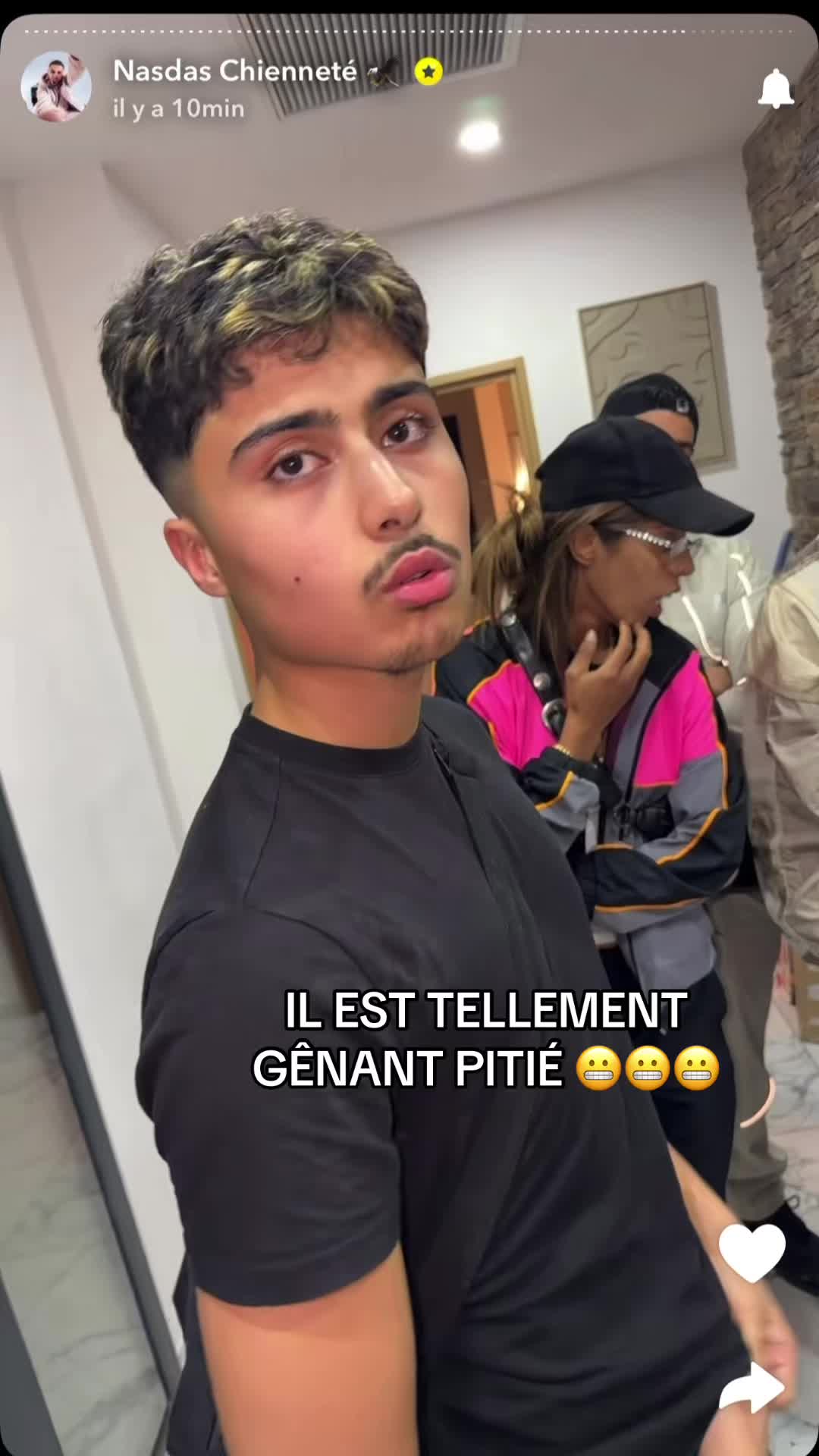 @🪭