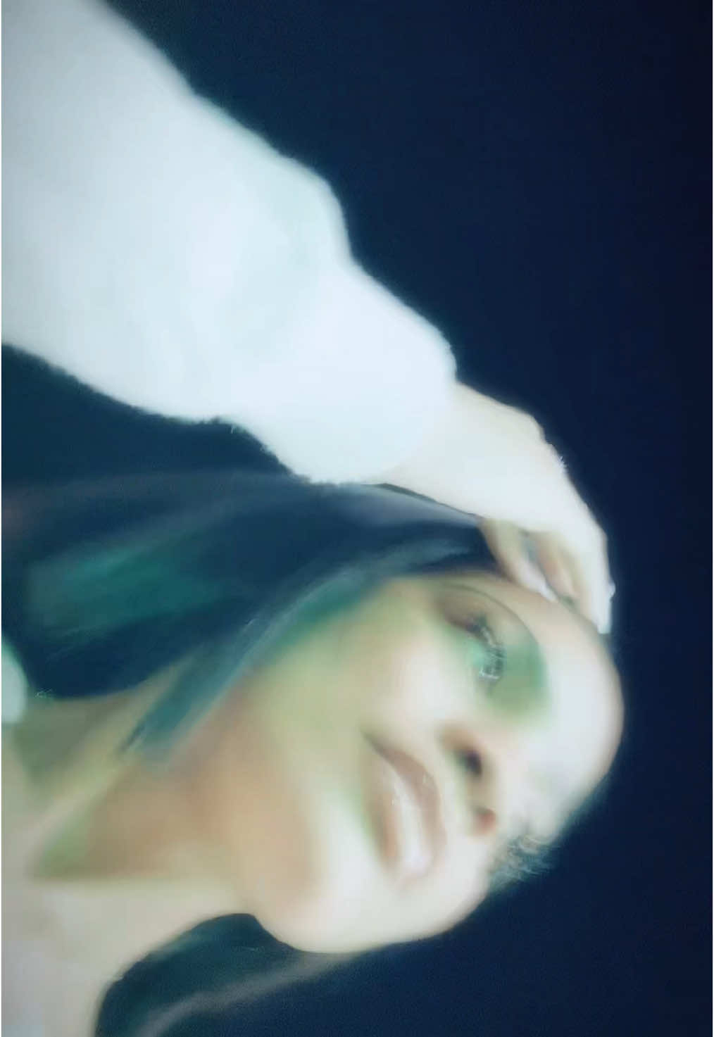 @🫧.