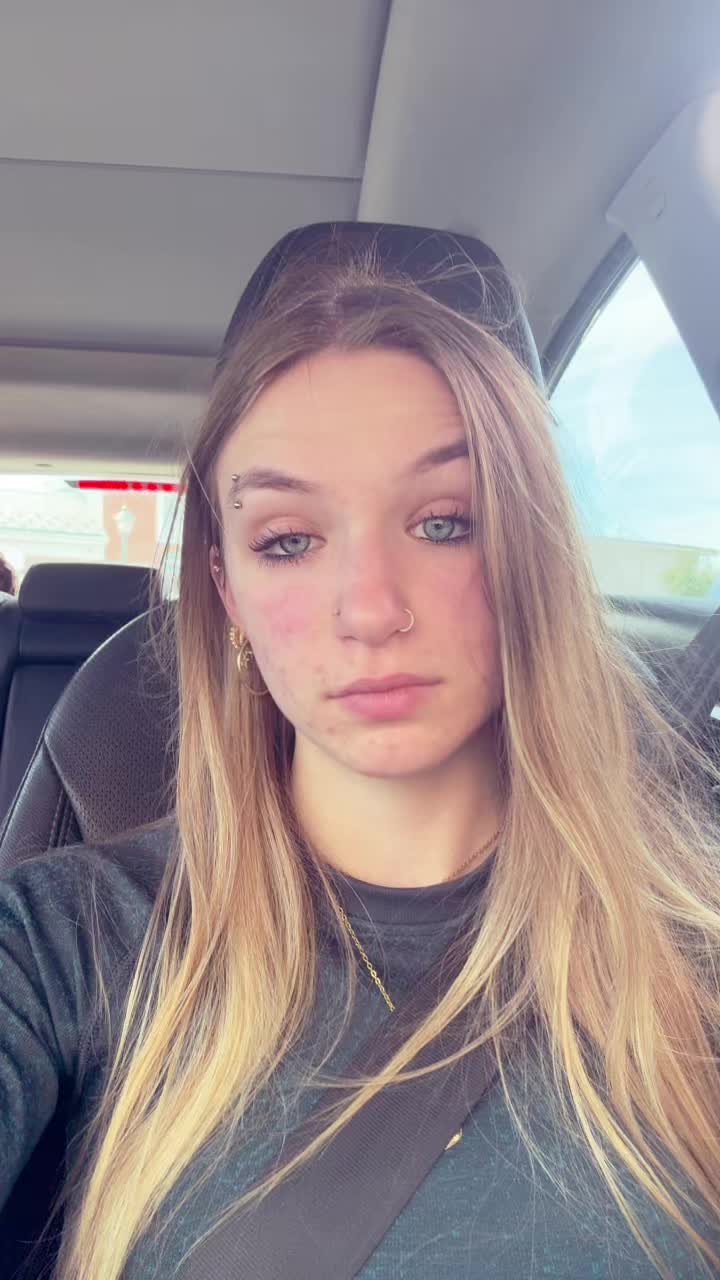 @Cam🕷️