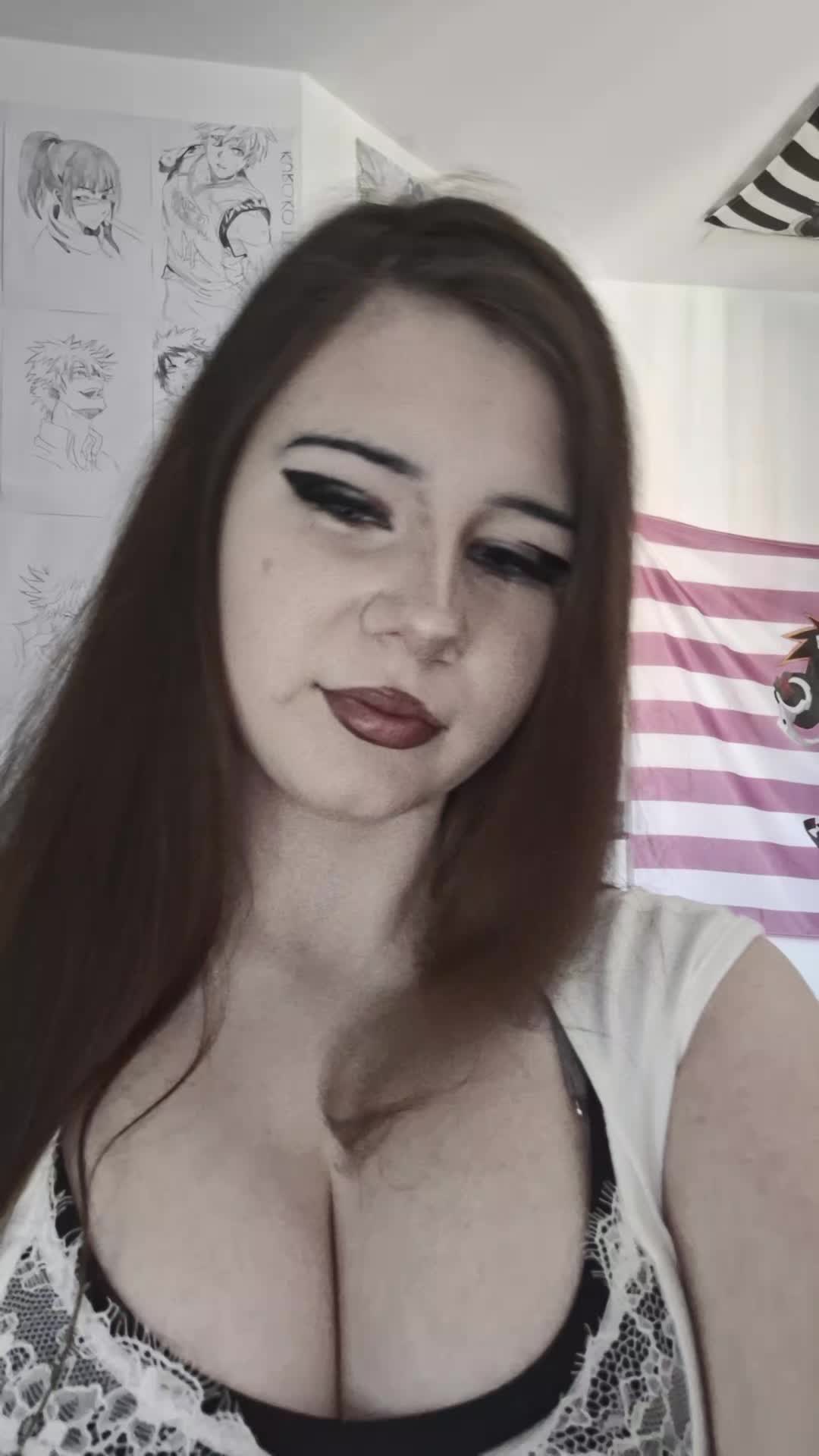 @💥