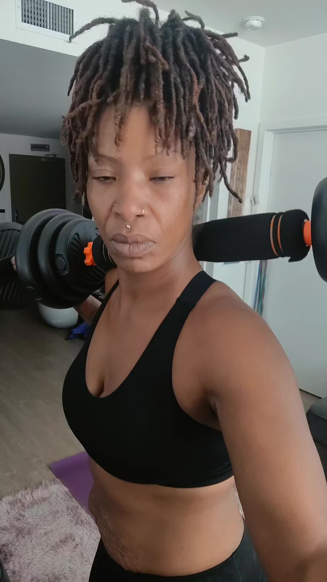 @Shamafitamputee💞🦿💋🥰💜