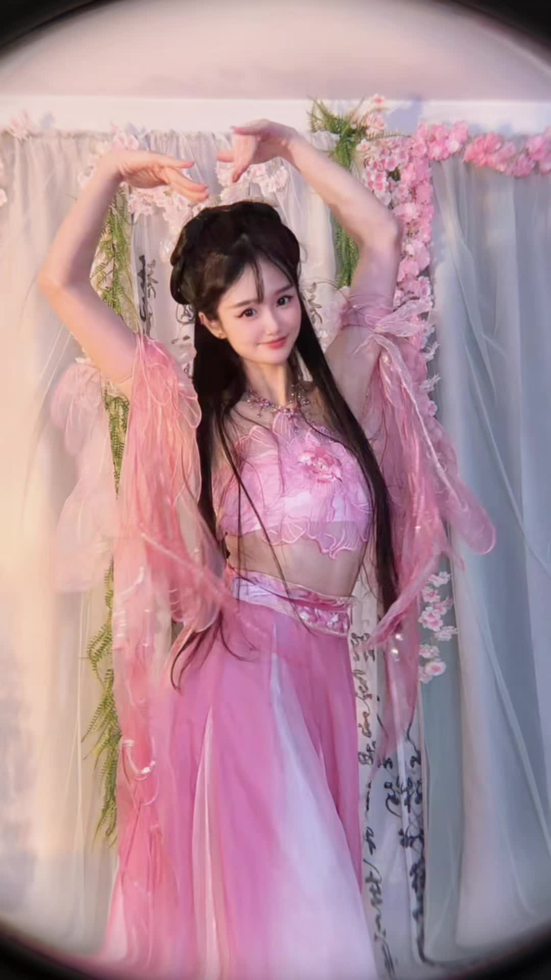 @Yumeng Cream🪭🗡️
