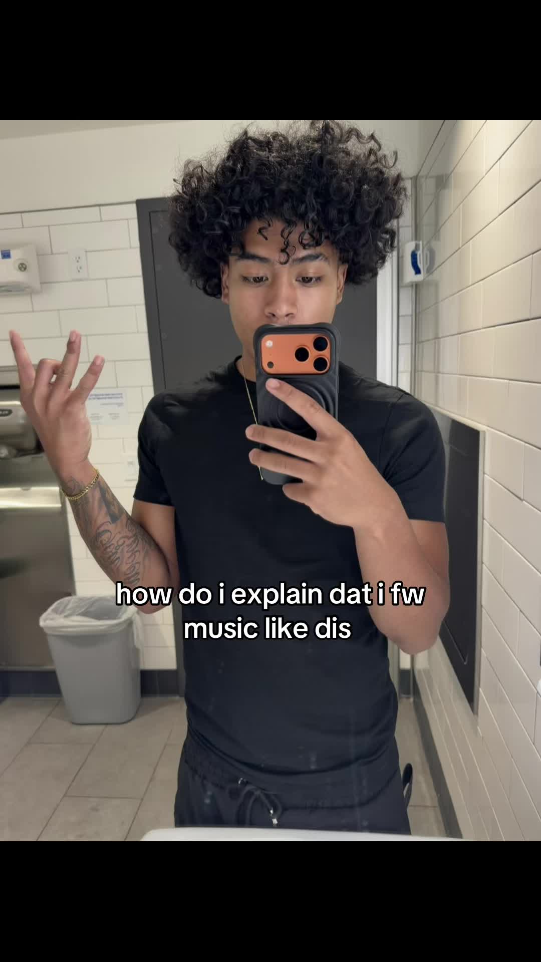 @V2