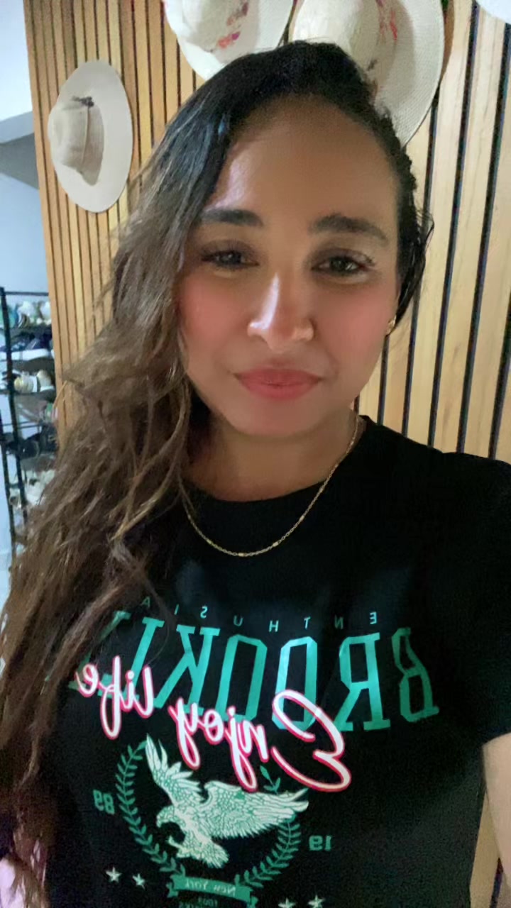 @𝒟𝐸𝐿𝐼𝒜 𝐵𝐸𝒞𝐸𝑅𝑅𝒜  💐?
