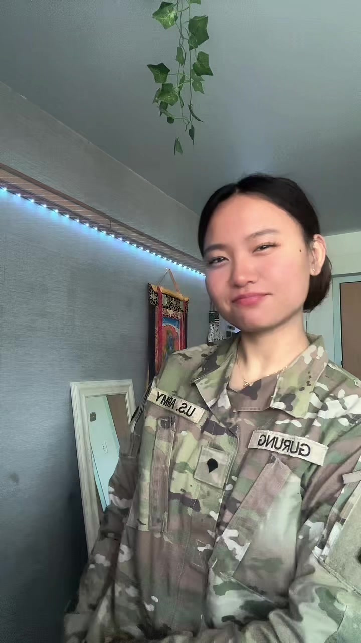 @Lisha Gurung