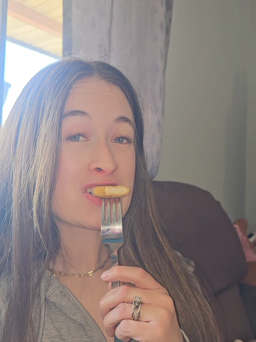 @alyssa | unaesthetic mom