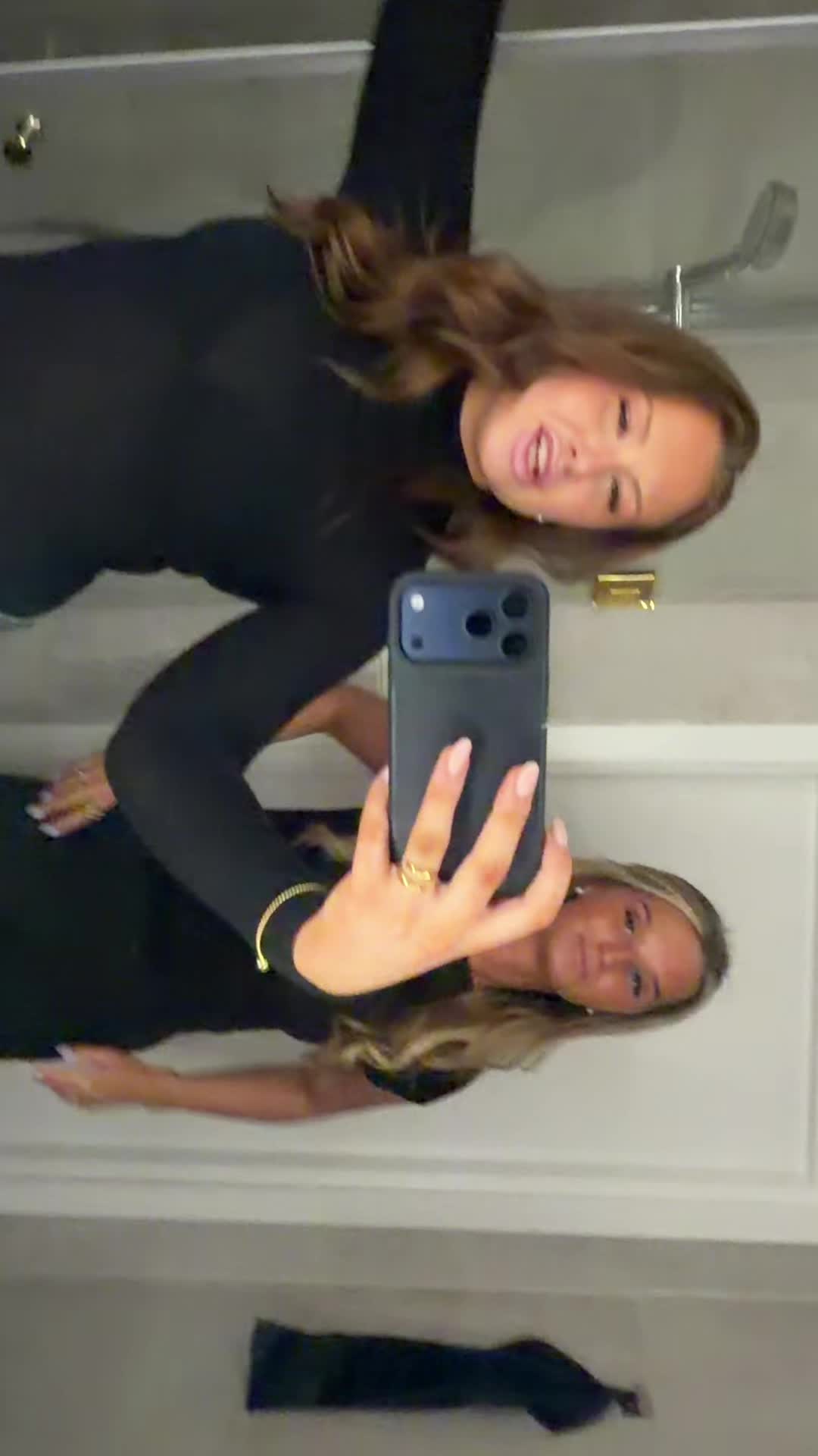 @TYRA