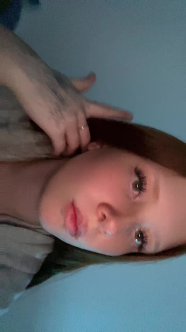@Bella