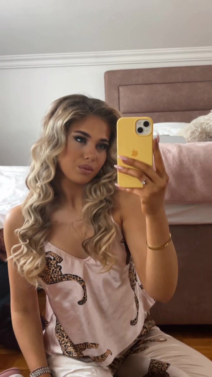 @T