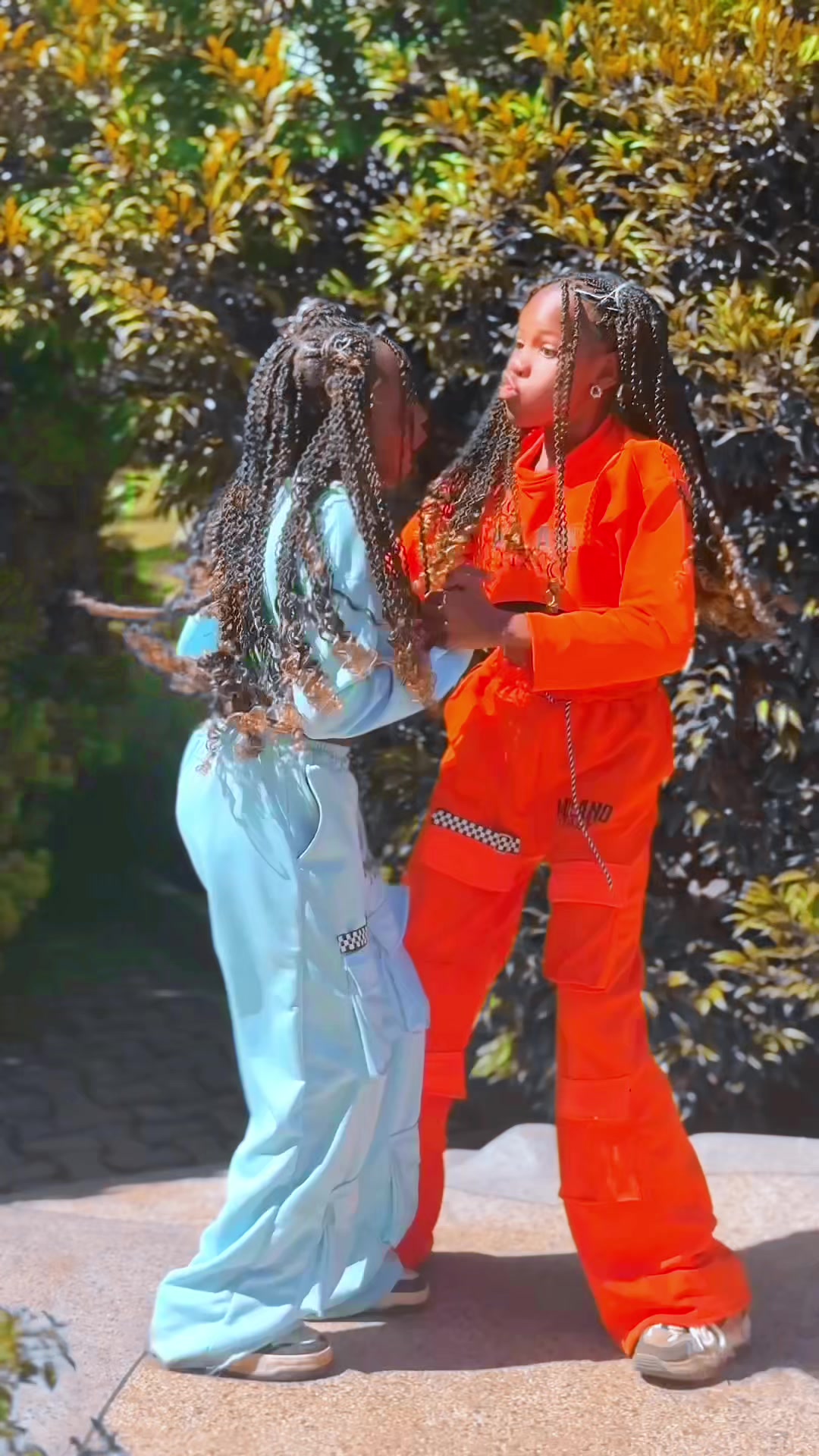 @SHEILAH THE QUEEN👑🧡🦁