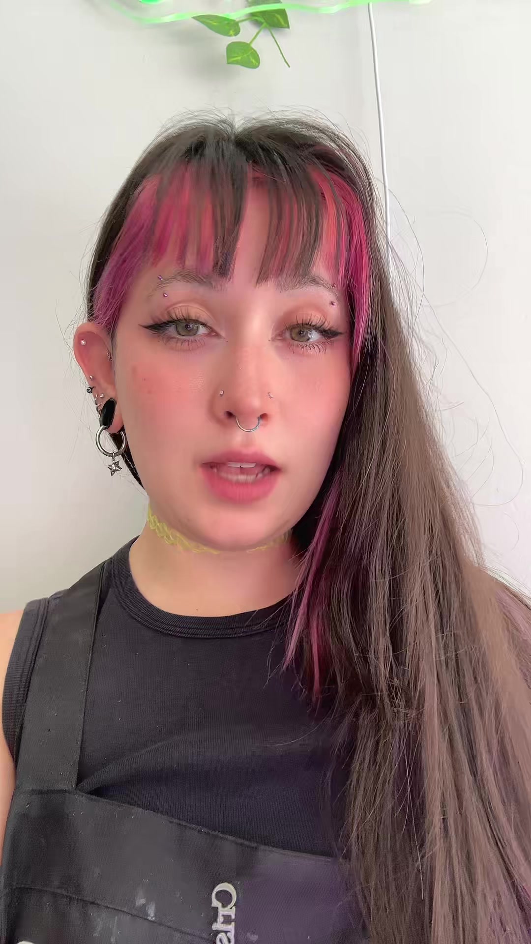 @Cris.                        ?
