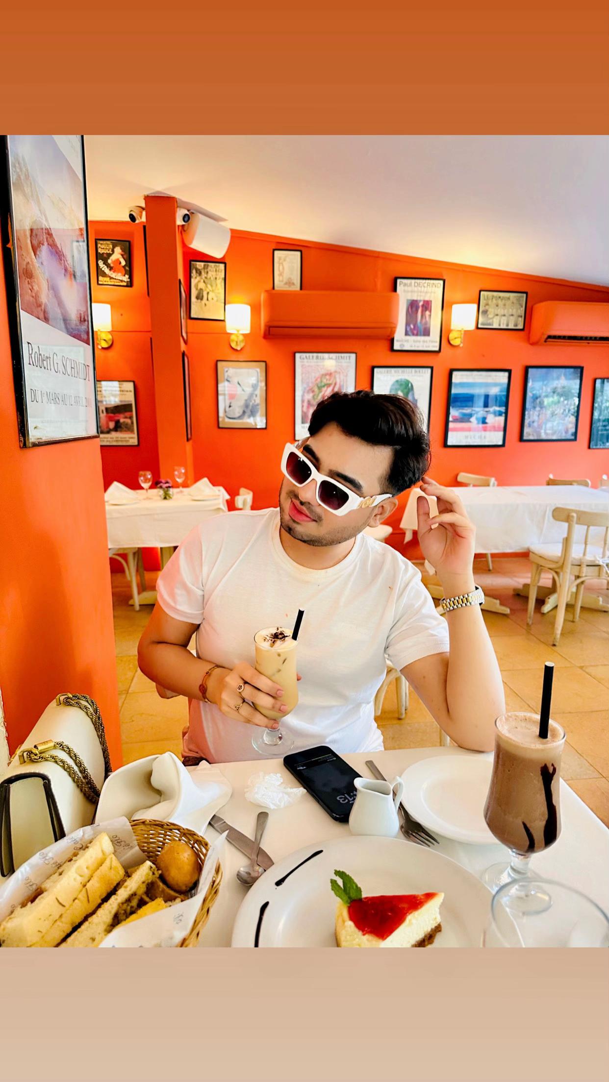 @Cute Boy🤩⚡️&hearts;️