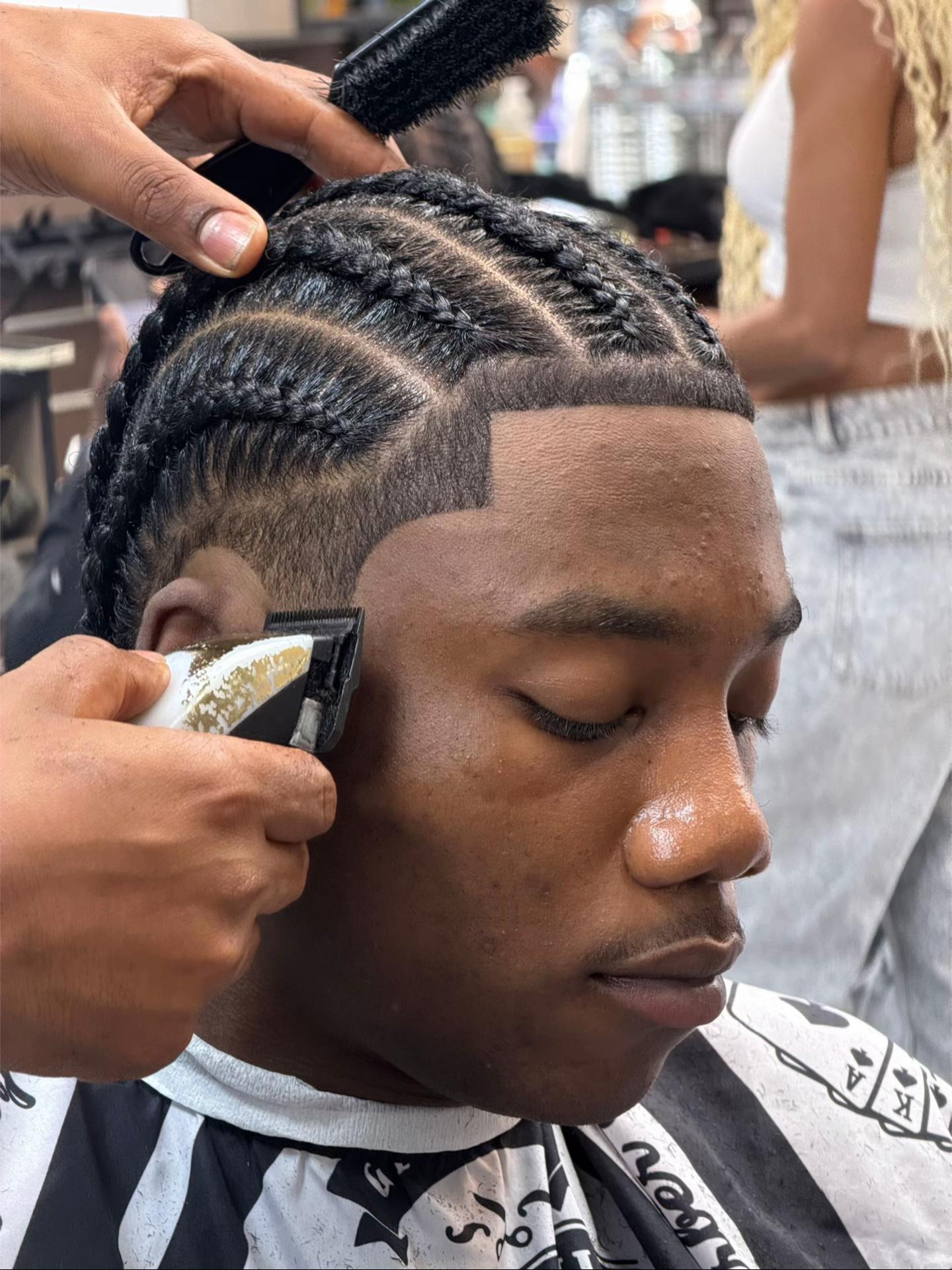 @3DAfro and Europe unisex salon