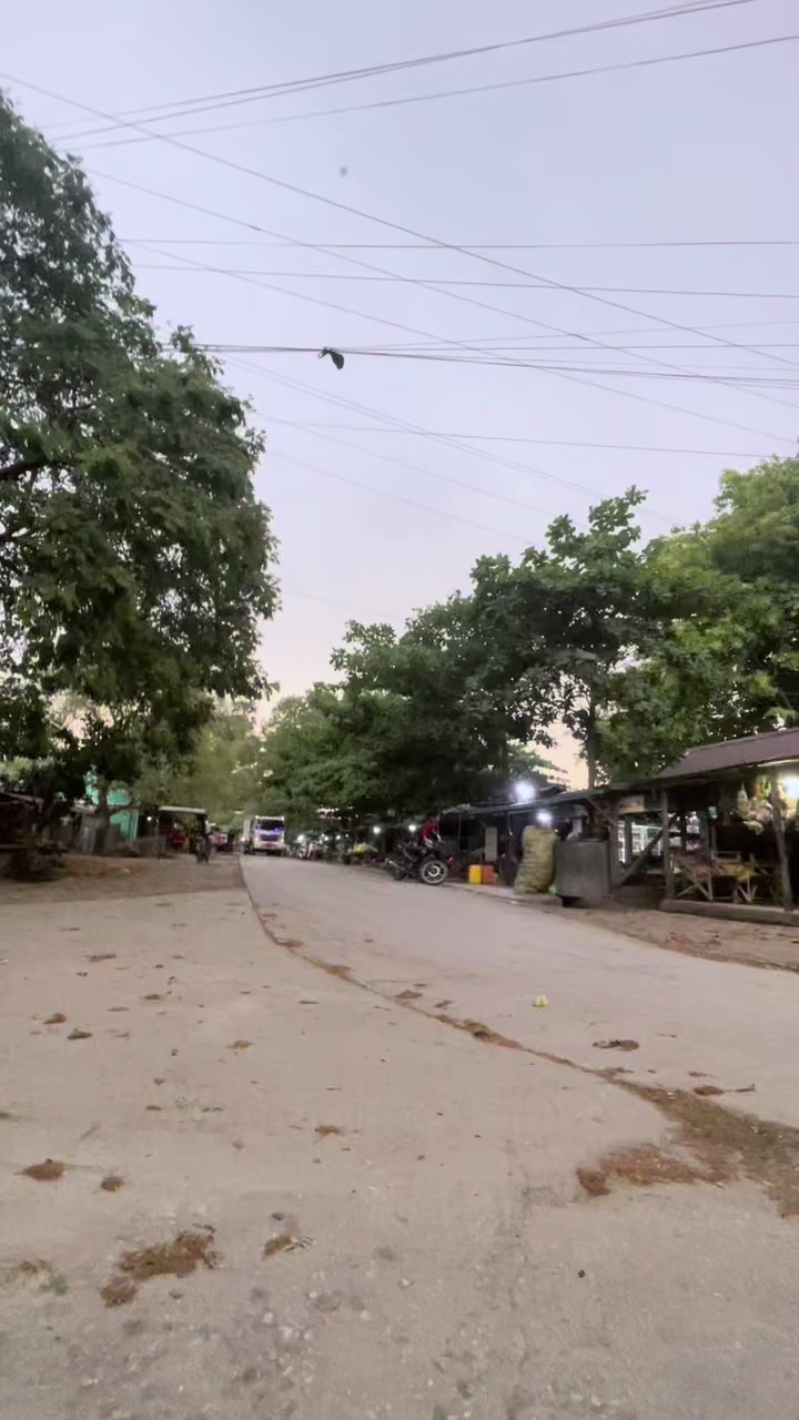 @မောင်ထက်