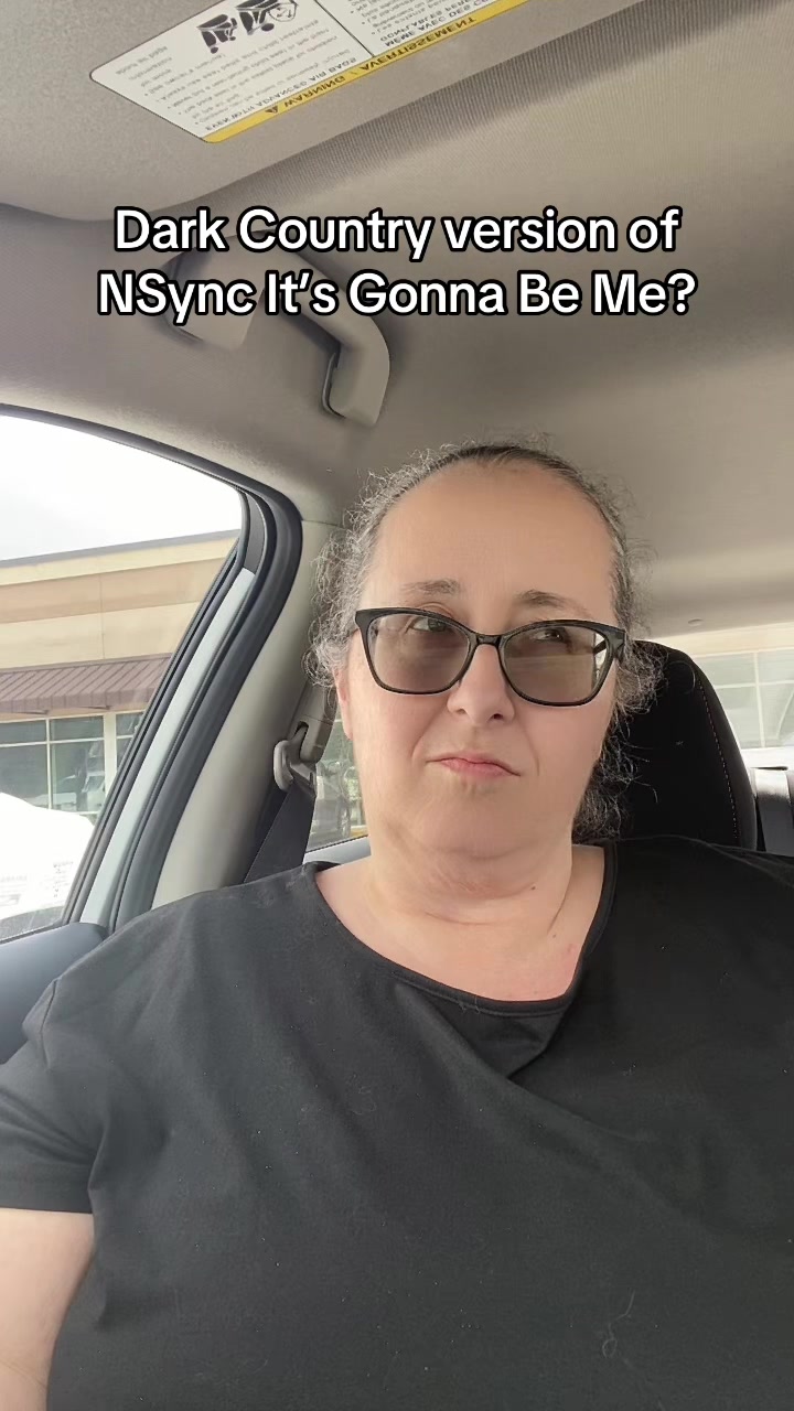 @ItsGivingCarla