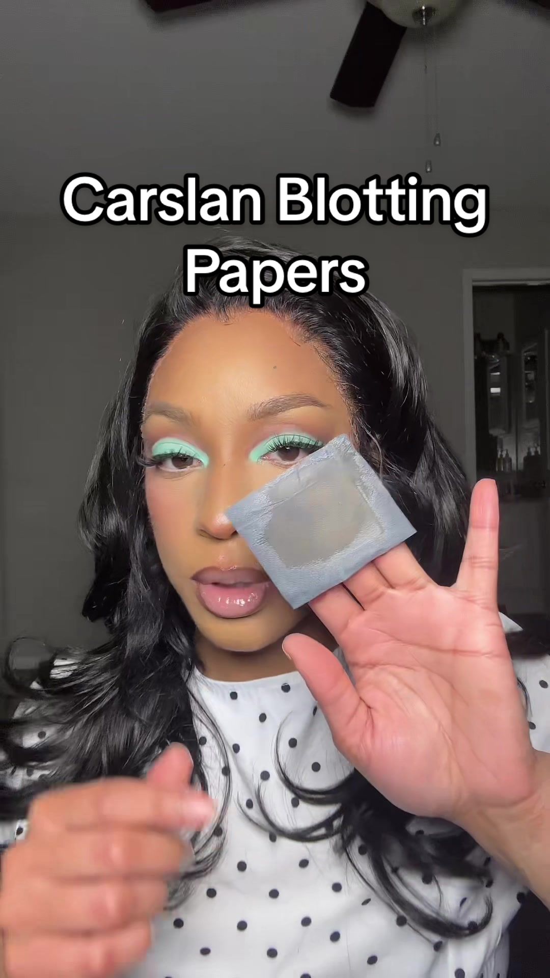 @AshMona