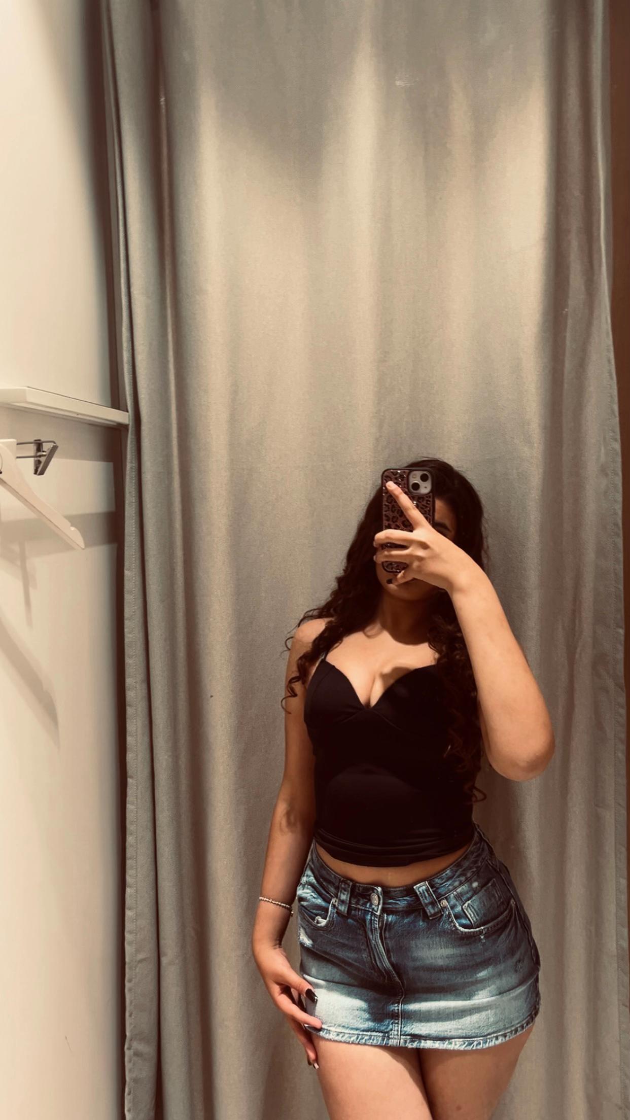 @𝐦;
