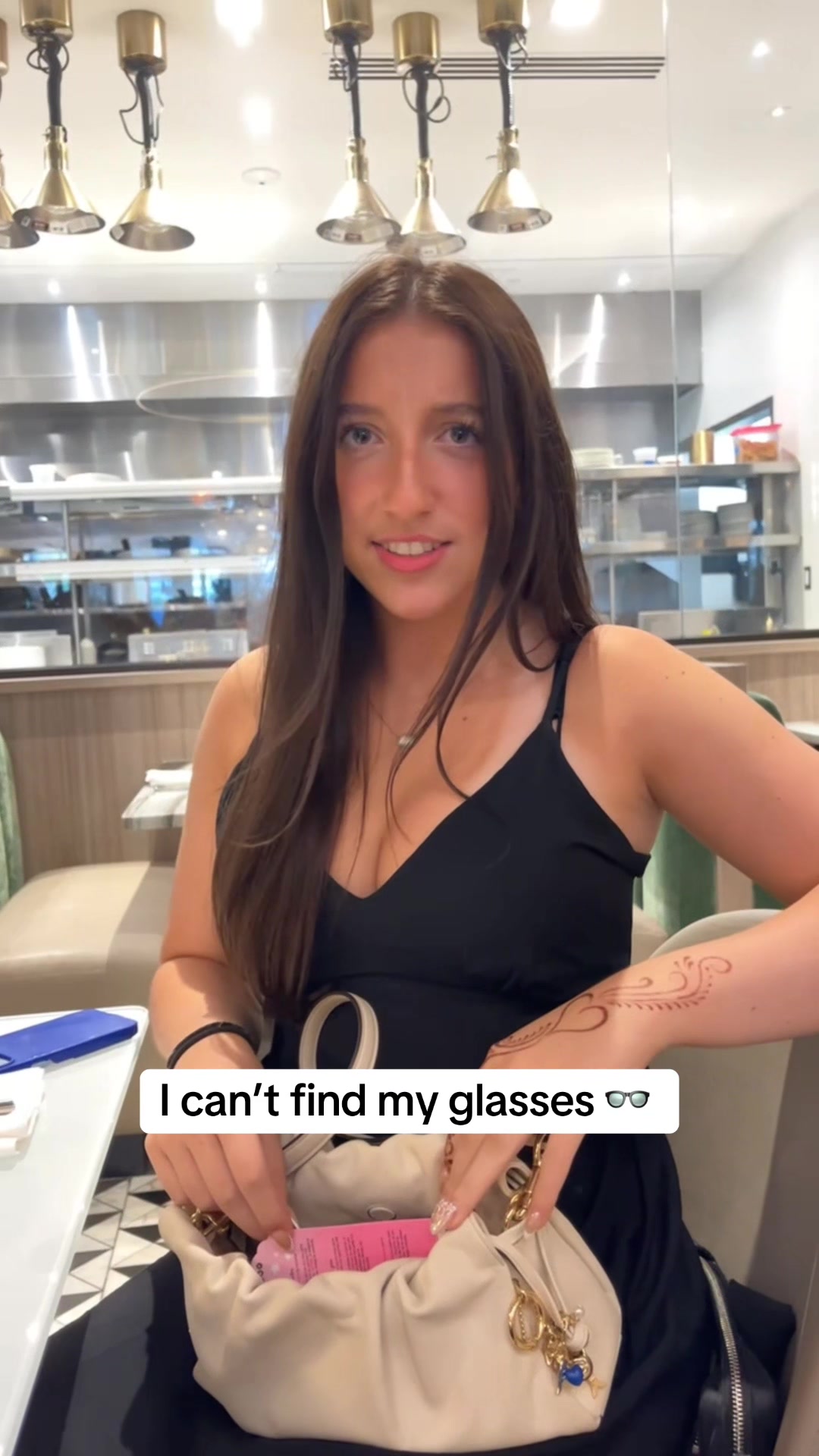 @MIKA