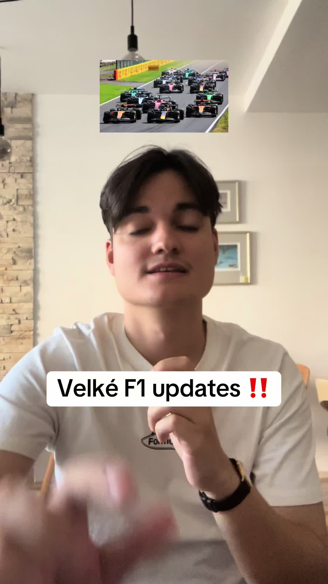 @Véva The News Guy