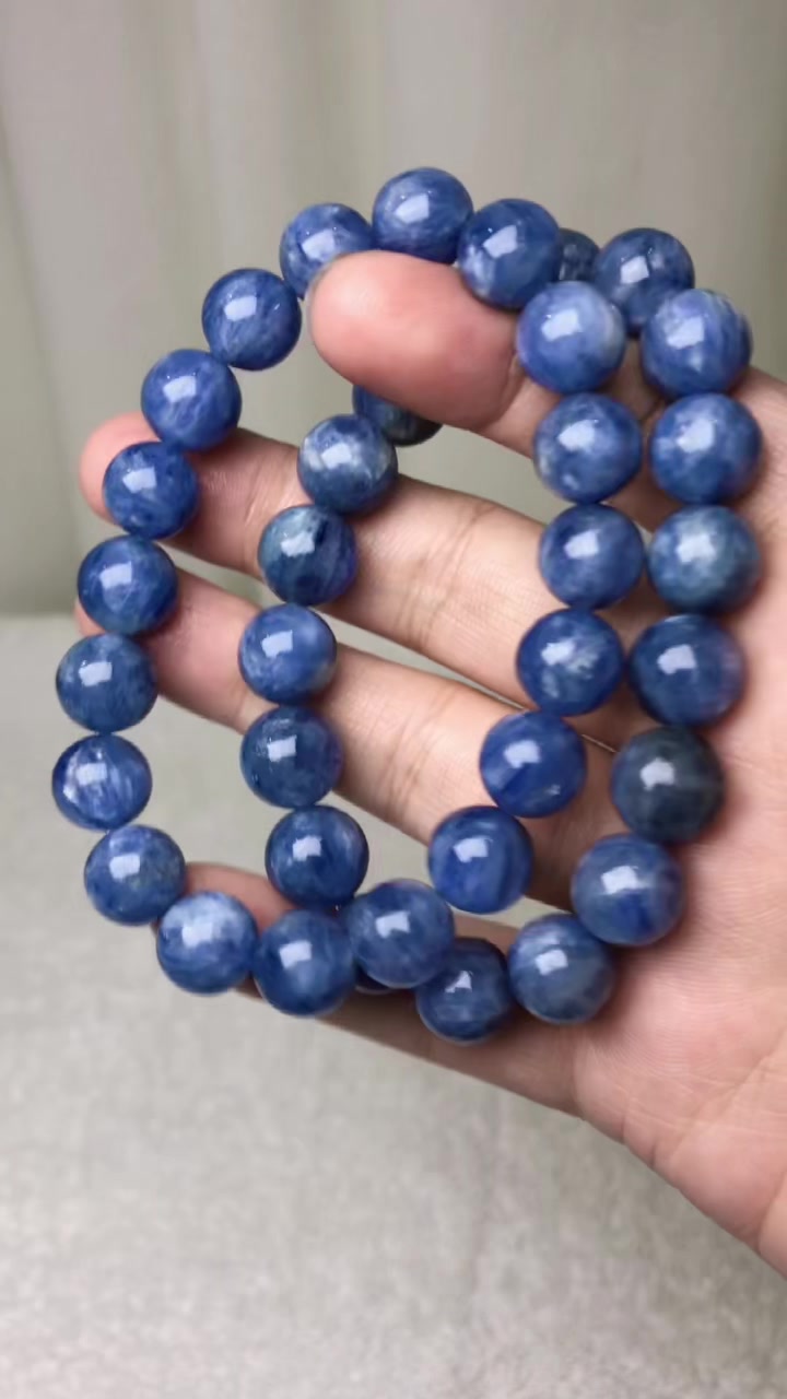 @crystalcharmsbyc