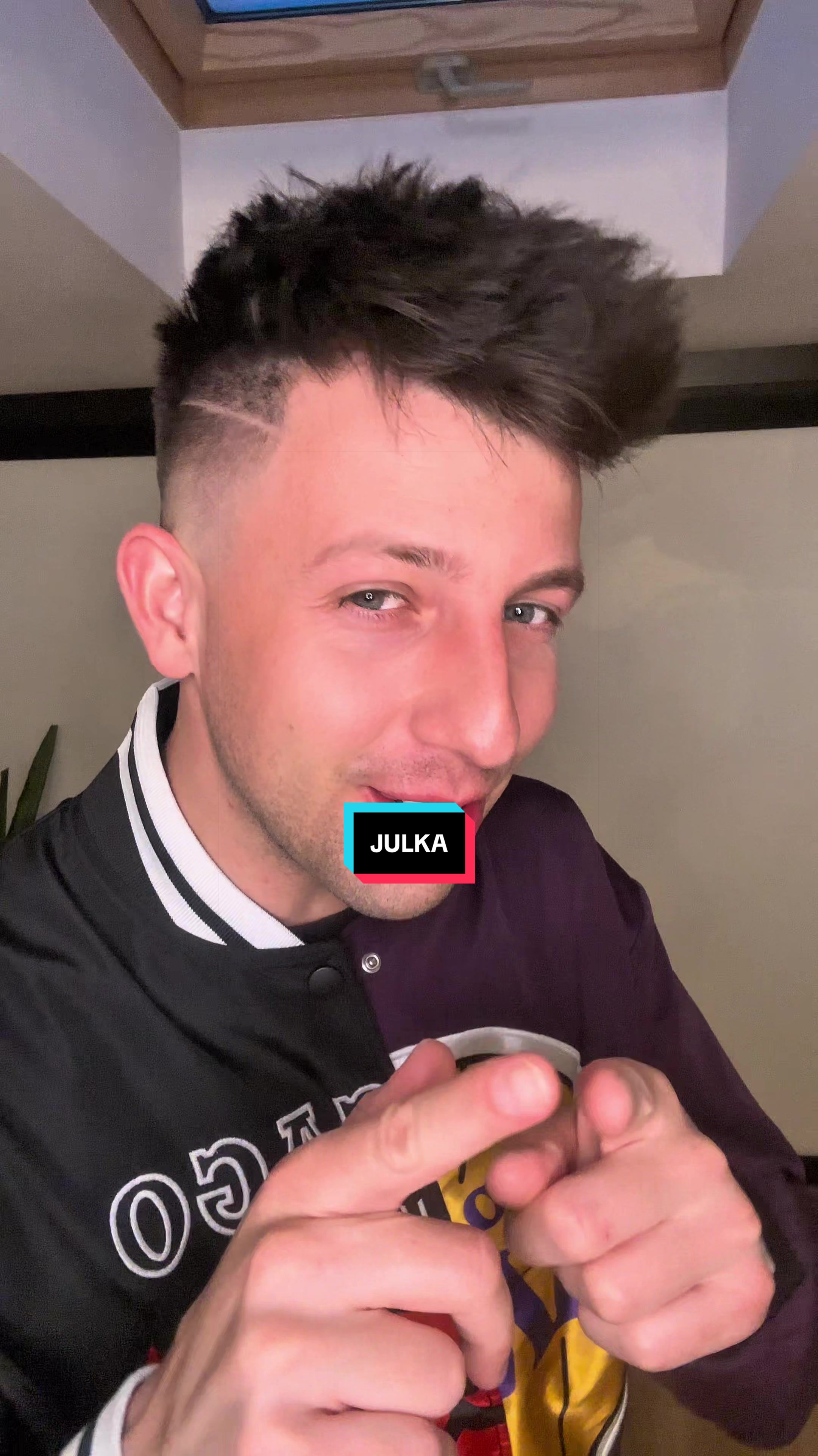 @alek_menelaos
