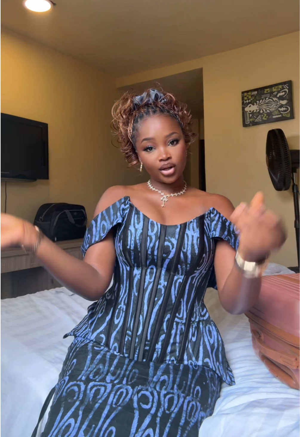 @Ladyadebambo