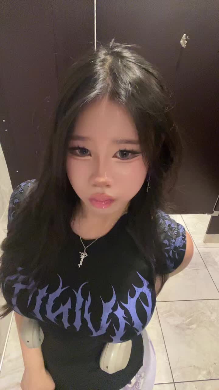 @Christina