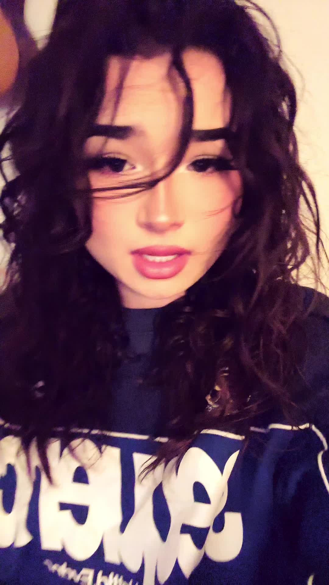 @Mariana 57🇨🇴