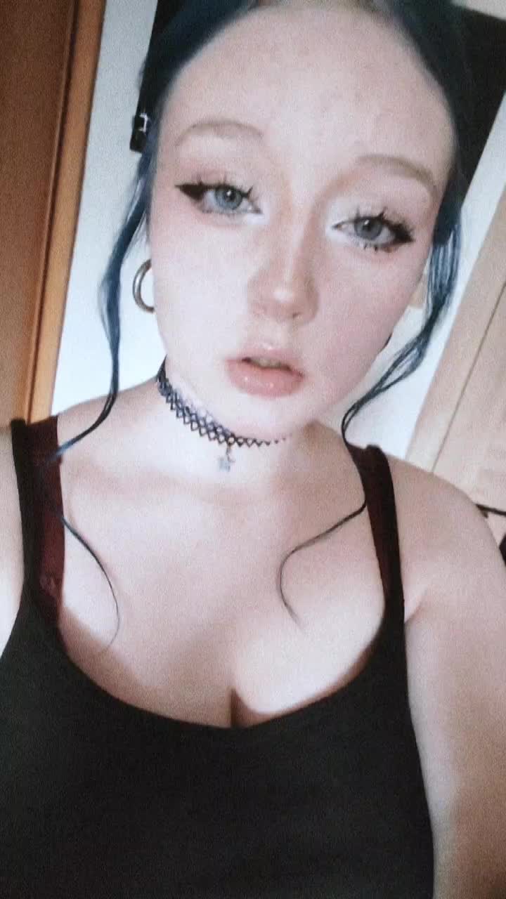 @ꜰᴇɴʏᴀ@