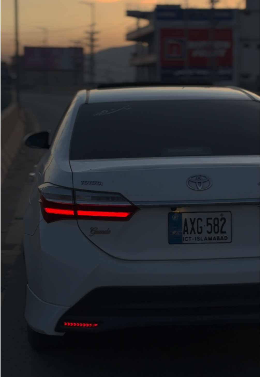 @𝙟𝙧𝙠_𝙜𝙧𝙖𝙣𝙙𝙚