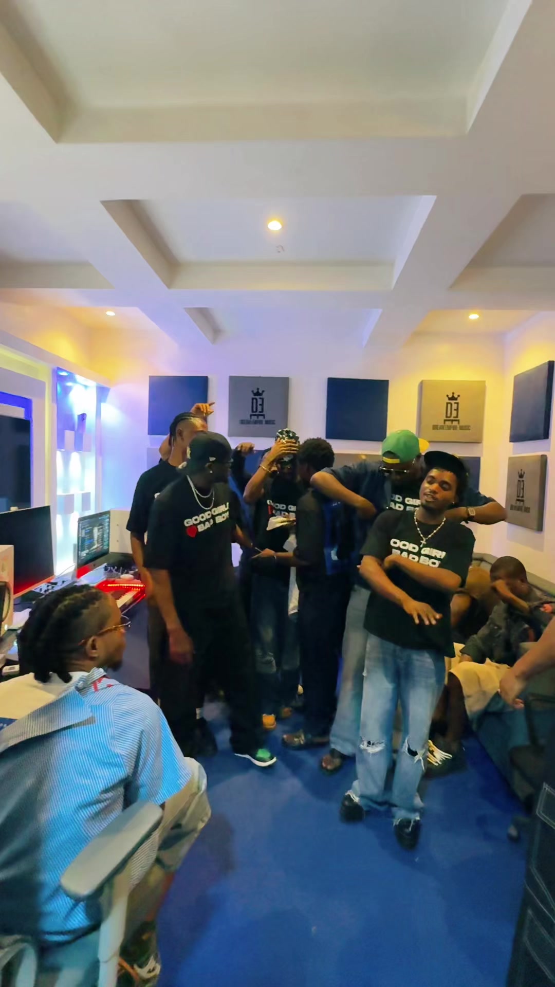 @VERCHI DEY HERE ❤️&zwj;🔥
