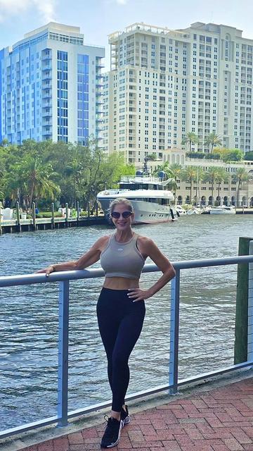 @ksadler296 Fit over 60 💪🥊🔥