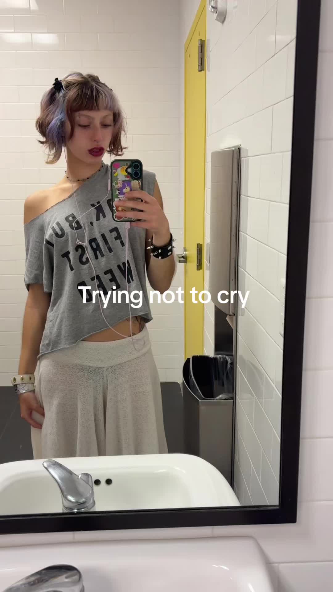 @AVA