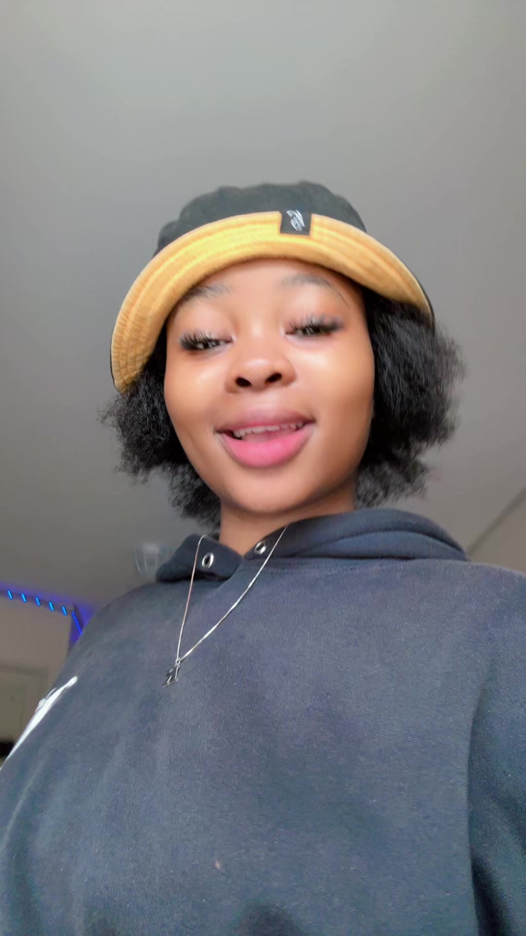 @uMalumekazi👩🏼&zwj;❤️&zwj;💋&zwj;👩🏽