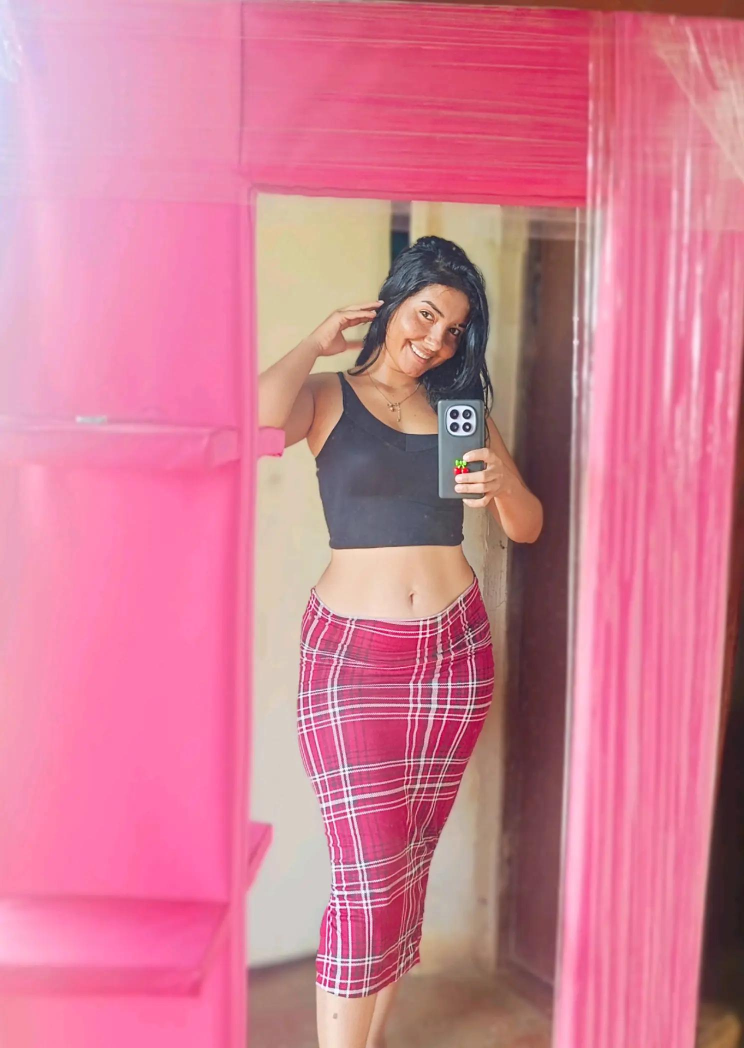 @Vale🤍🖤&bull;Te sigue