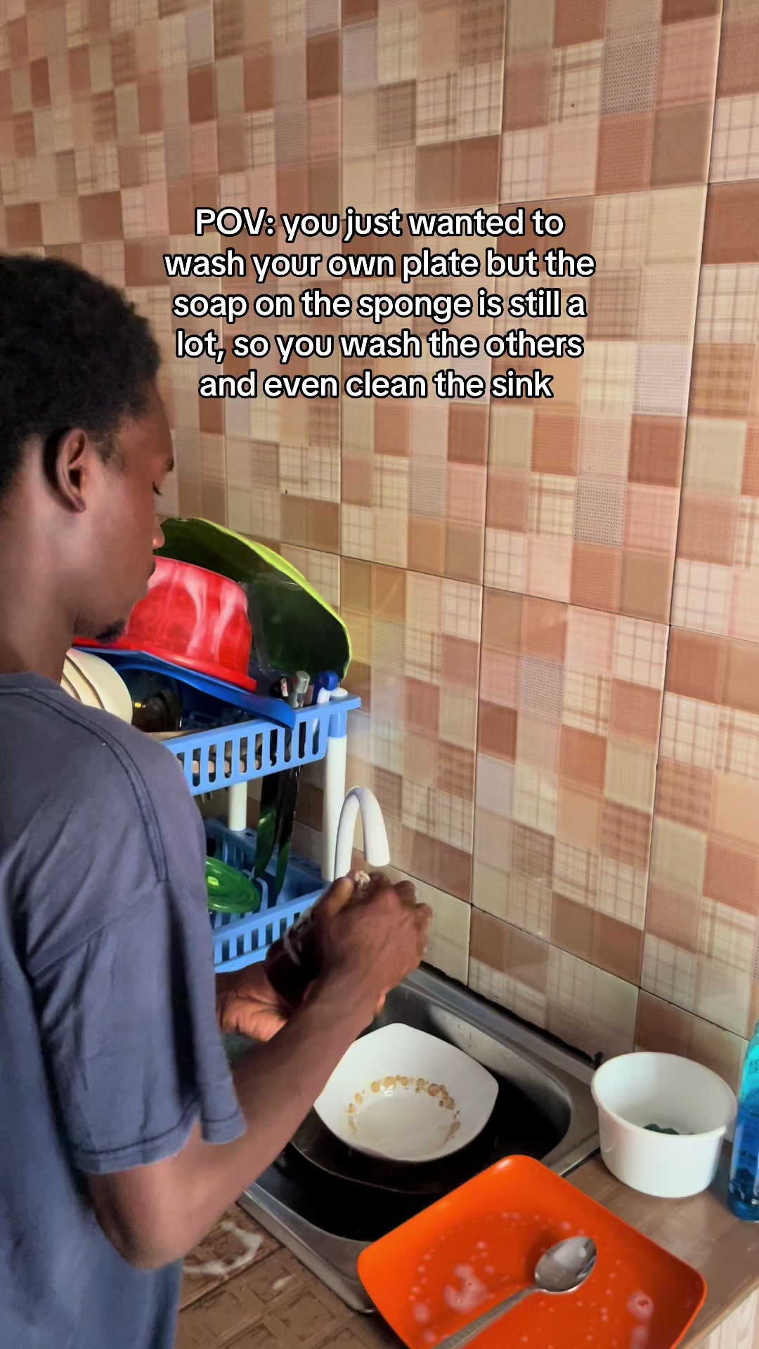 @Seyi🕷️