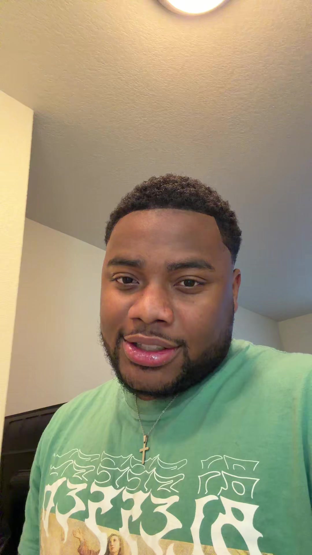 @travaughnsmith