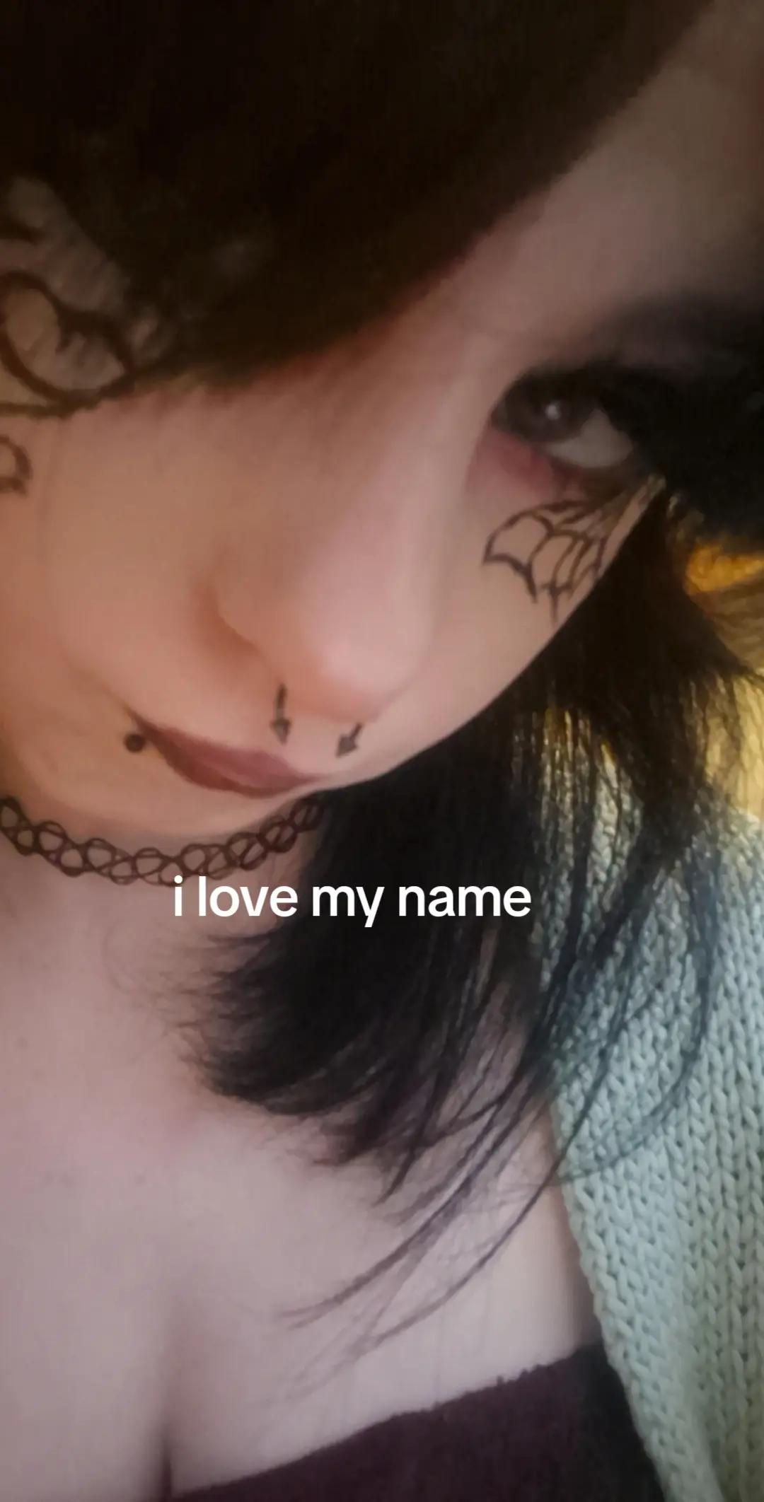 @Nevaeh..🥀