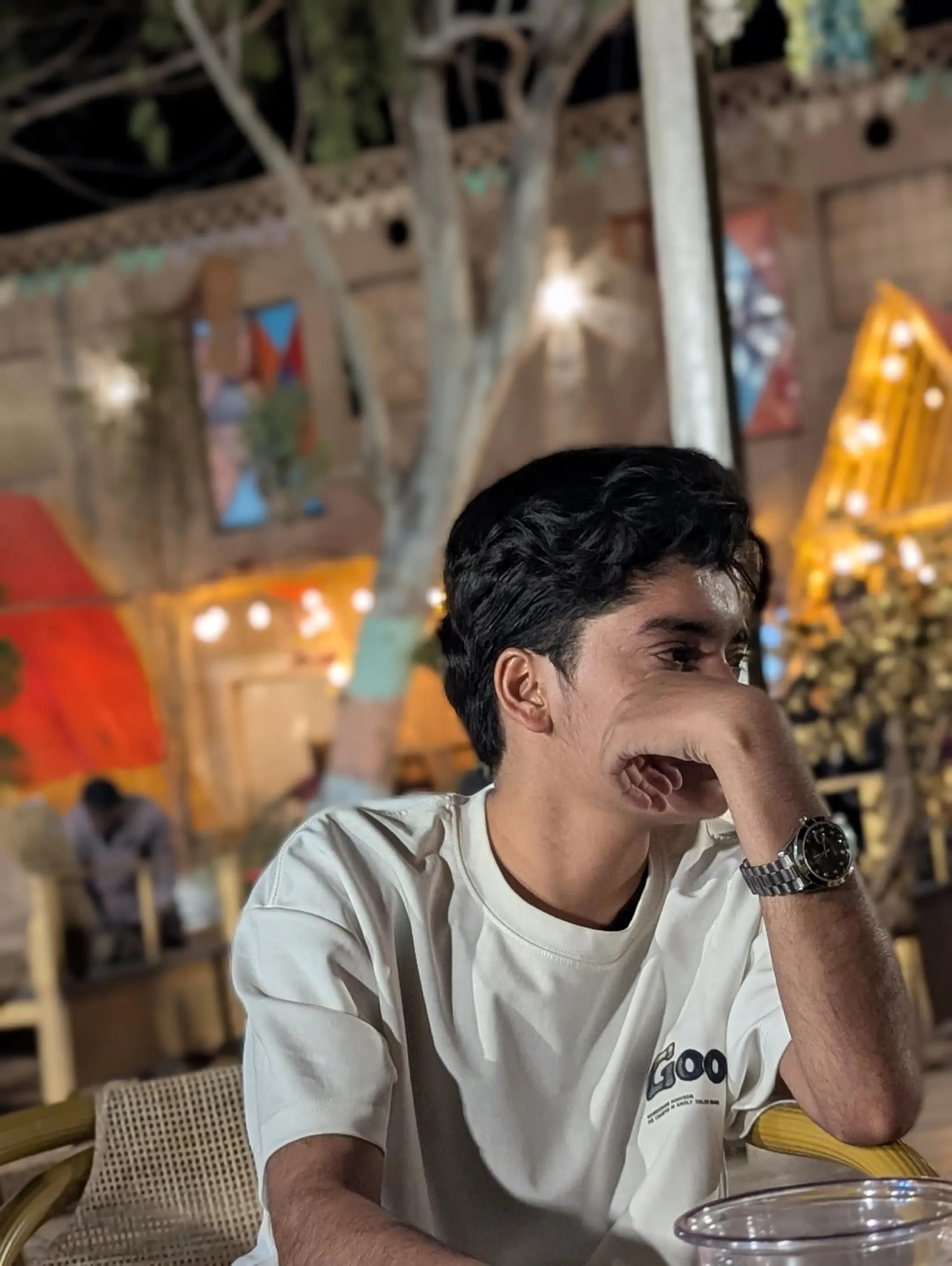 @RAEES...👑