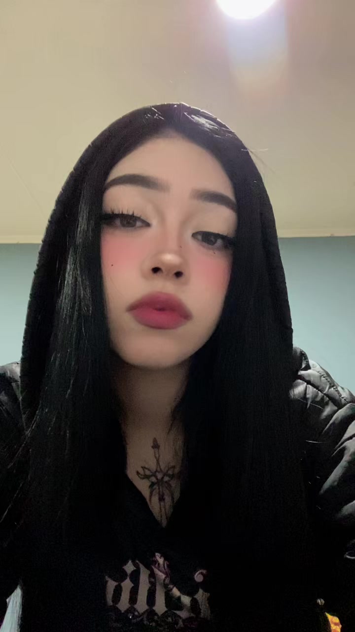 @alethvu