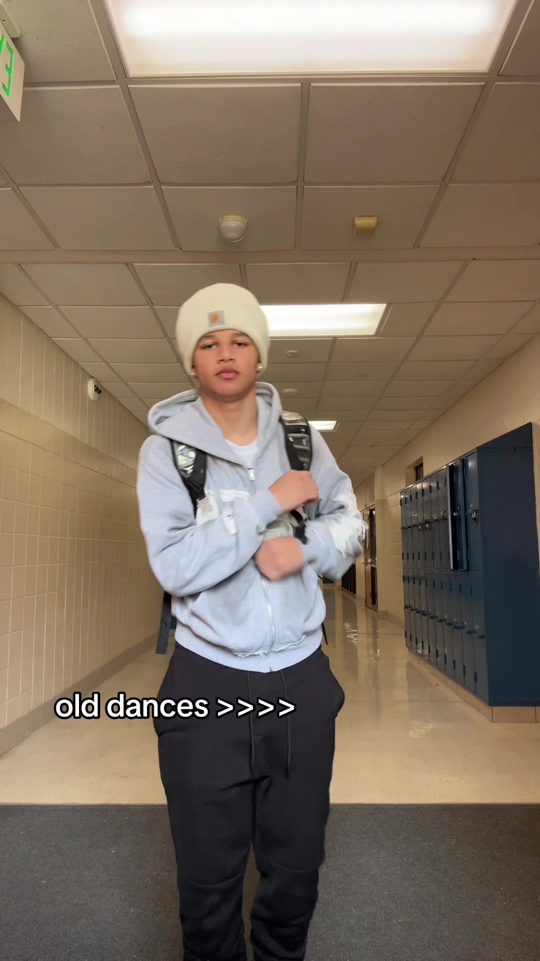 @J O S H 🕺