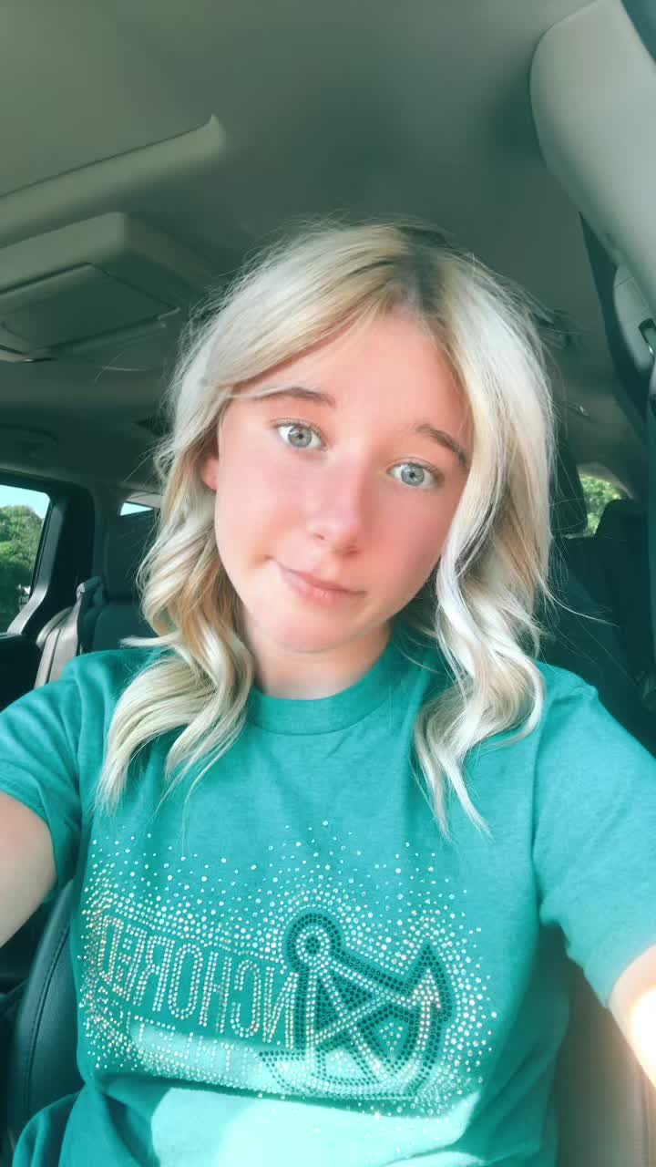 @𝓸𝓵𝓲𝓿𝓲𝓪