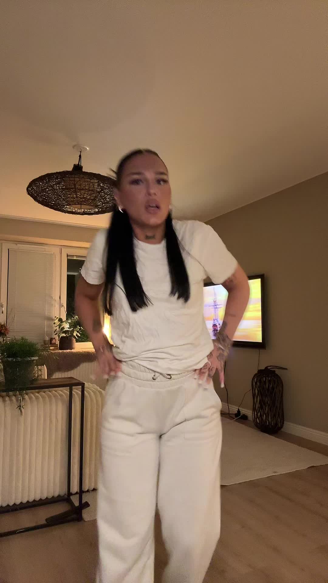 @gabbyybroman