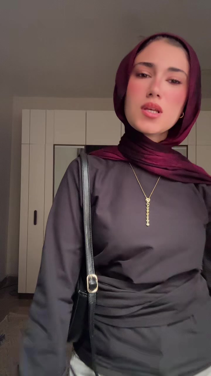 @هناااا